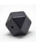 Maistinio silikono karoliukai, briaunuoto kubo formos, juodos spalvos, matmenys: 14x14x14mm diametro, skylė: 2mm